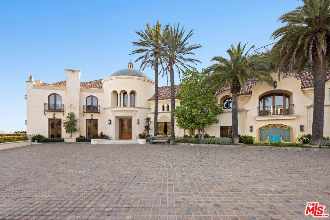 10066   Cielo Dr 12BR Beverly Hills Post Office | B.H.P.O. La