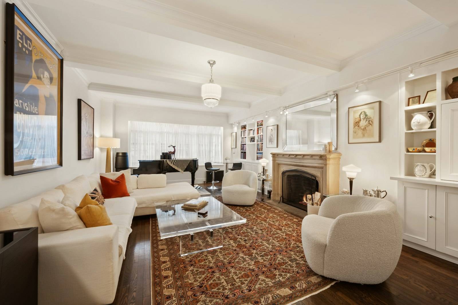 Rarely available this fully furnished one bedroom, one and a half bath residence in one of Greenwich Village's most sought after pre war co op buildings is available to lease ...
