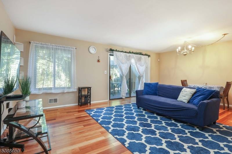 Move right into this 2 bedroom, 2 bath townhome in a prime Hillsborough location offering both privacy and convenience.