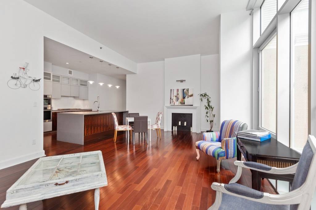 Welcome home to this fantastic high end loft 3 bedroom, 2.