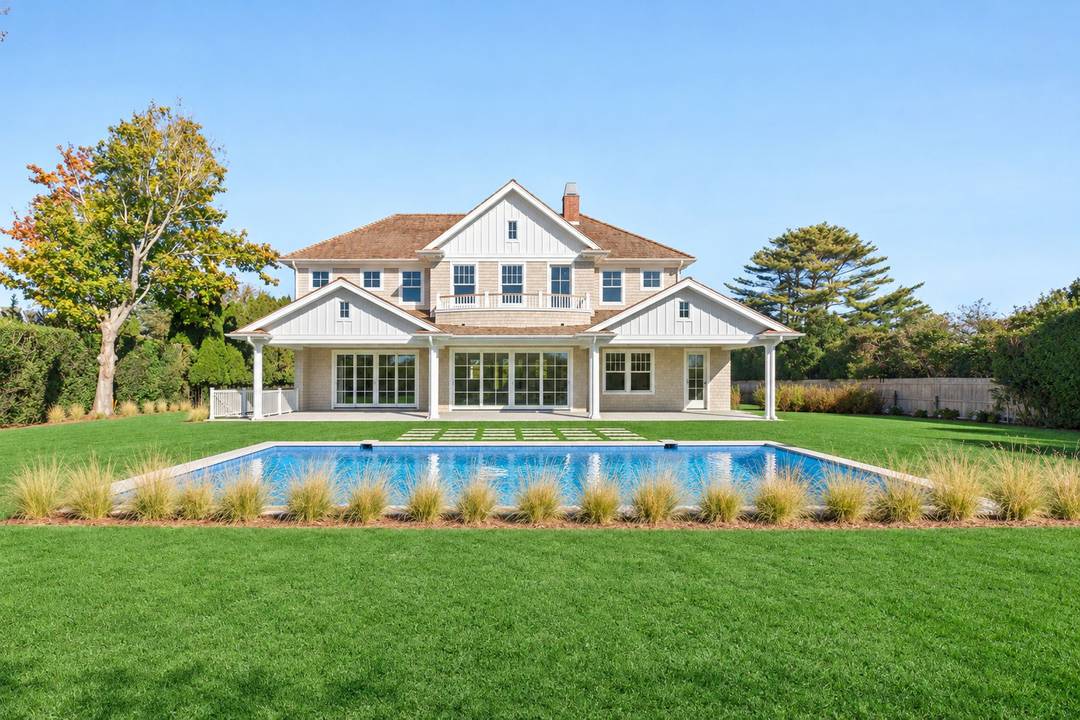 New Construction Southampton Village abutting reserve