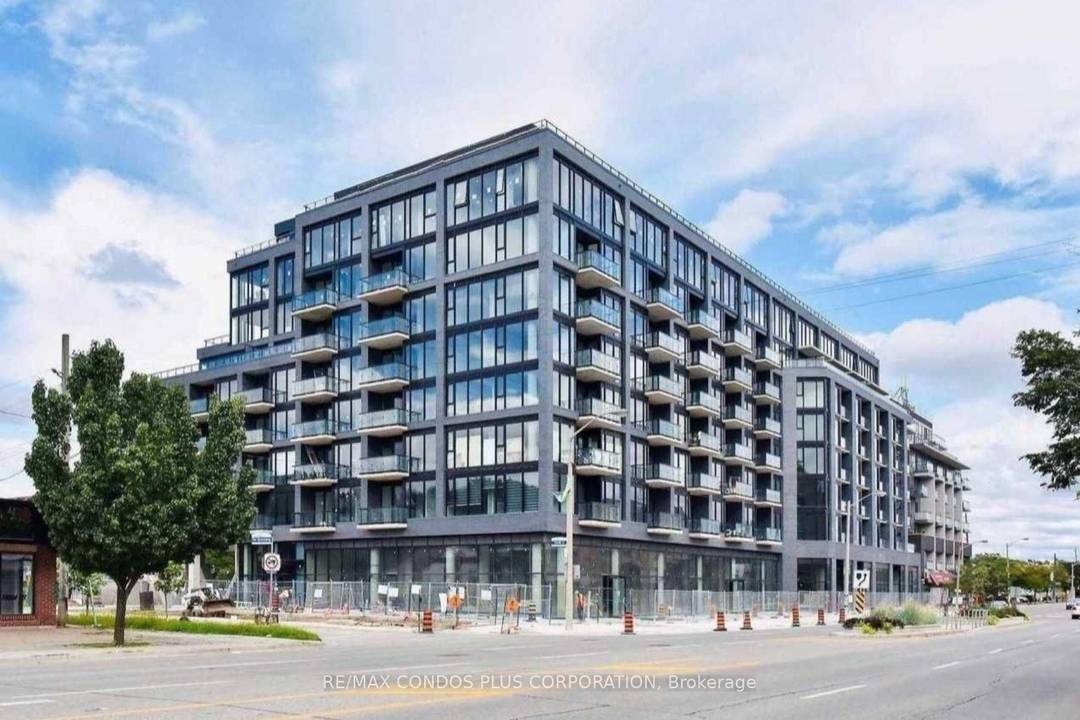 Fully Furnished, Sun Filled 2 Bedroom, 1 Bath, Split Layout Corner Unit.