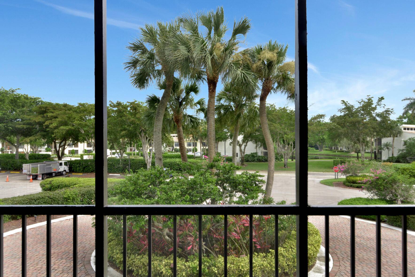 Updated 2 2 in the premiere country Club community of Boca West.