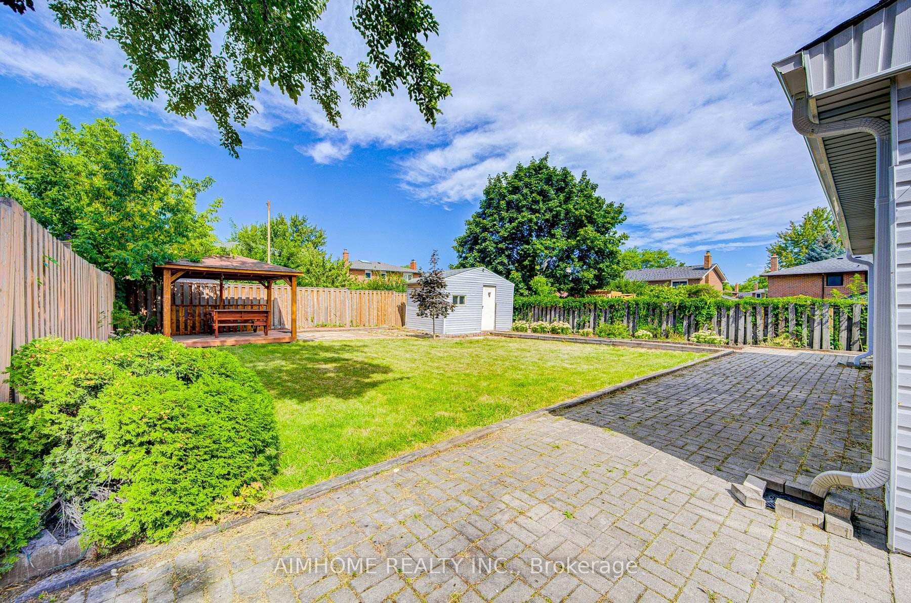 Legal Unite, Bright Freshly Renovated From Top To Bottom4 Bedrooms 3 Bedrooms Above Ground Level Hardwood Throughout, 2 Bathrooms.