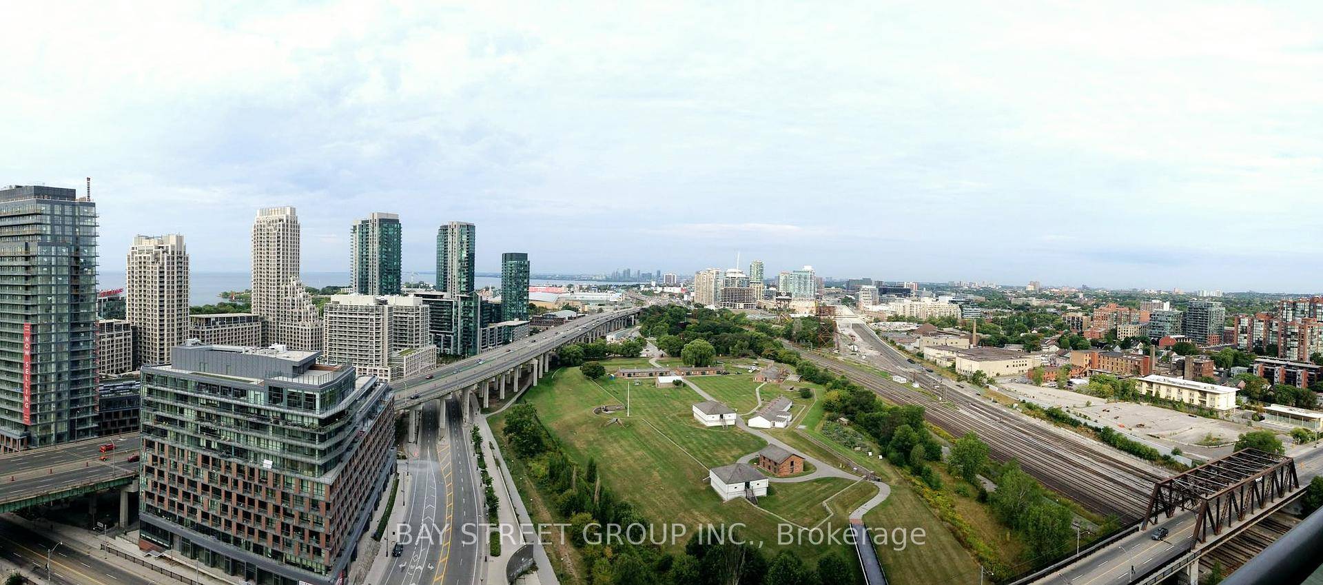 Client RemarksDesirable Downtown Location.