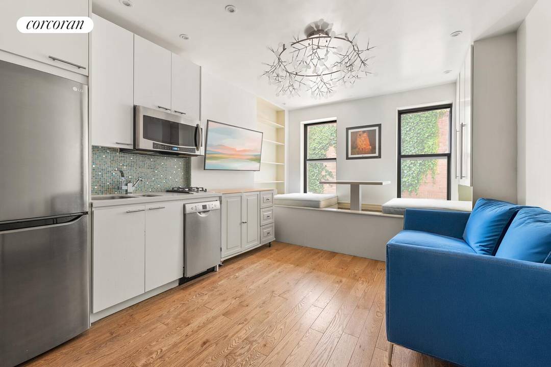 646 9th Avenue, Apt 3RN HDFC Co op for Sale in Hell's Kitchen, Manhattan High DesignLow Monthlies 1 Bedroom 549, 000 395 Monthly Maintenance Includes Taxes This Hell's Kitchen HDFC ...