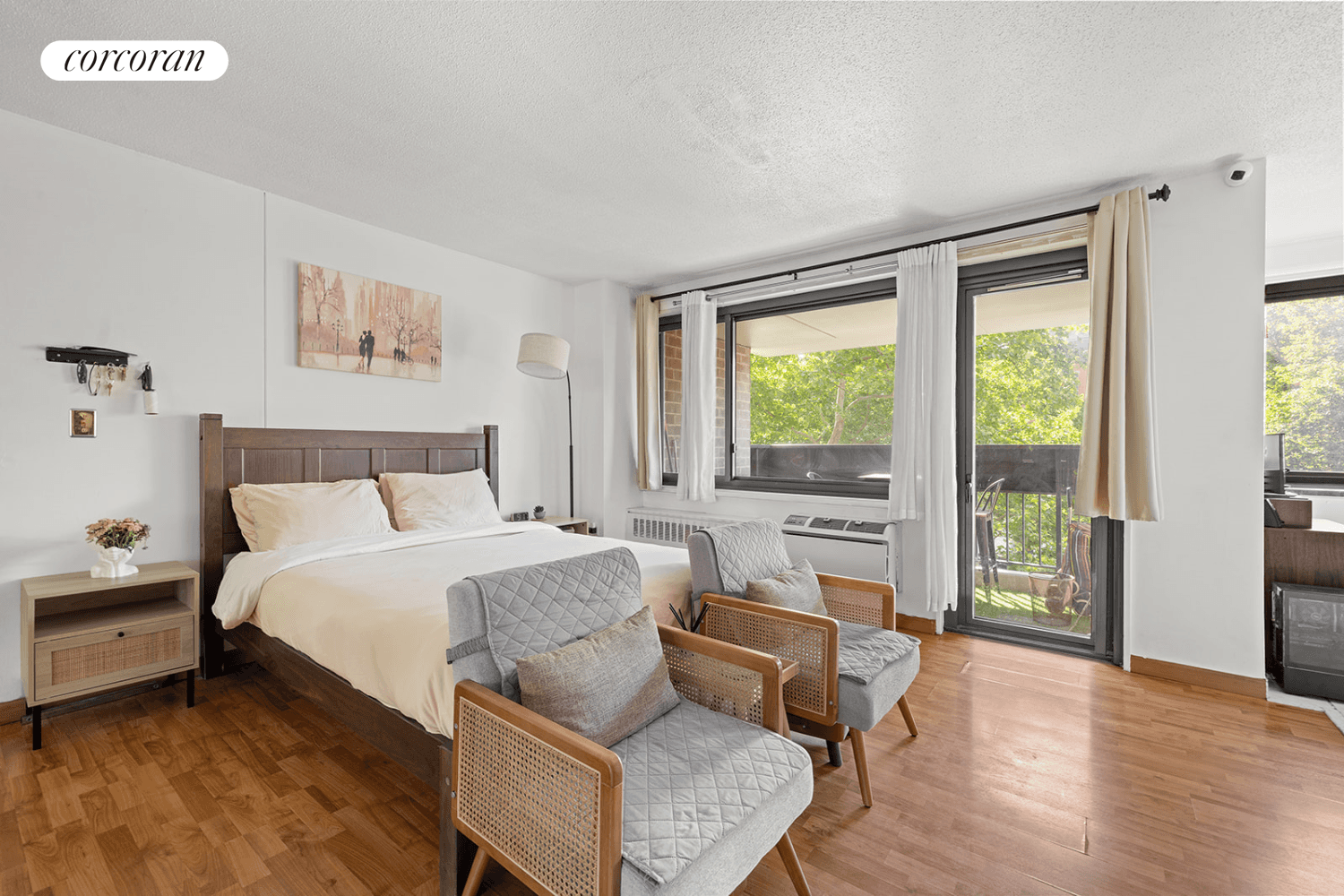 Large Studio Co op with Private Balcony and Brooklyn Bridge ViewsOverview Enjoy stunning Brooklyn Bridge views from the comfort of your own private balcony in this charming alcove studio co ...