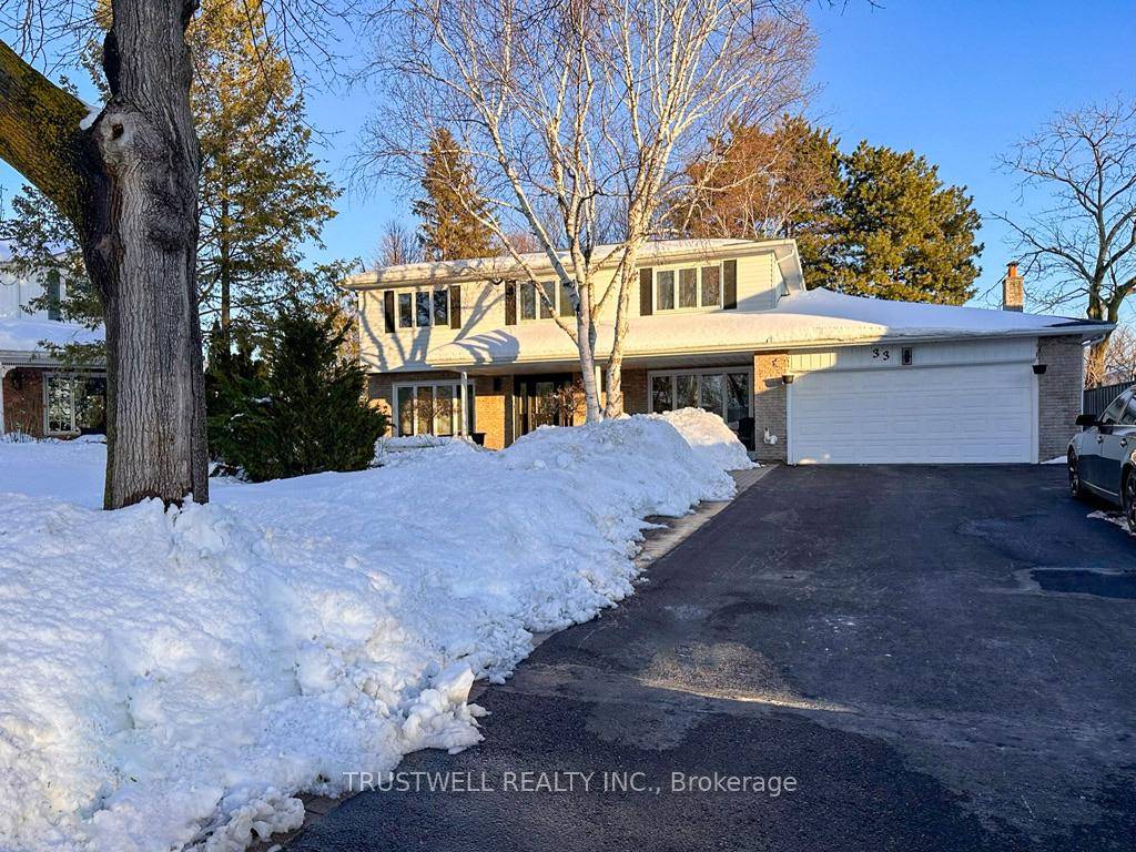 Spacious and comfortable 1 Bedroom suite with a private covered walk up entrance.