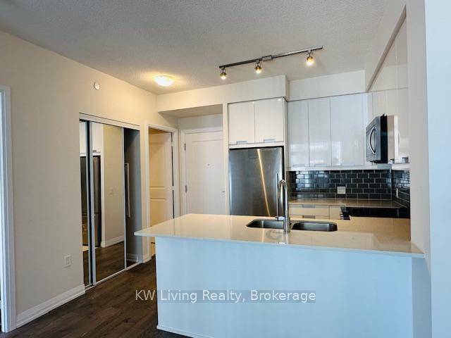 Welcome to Perla Condos by Pinnacle in the heart of Mississauga !