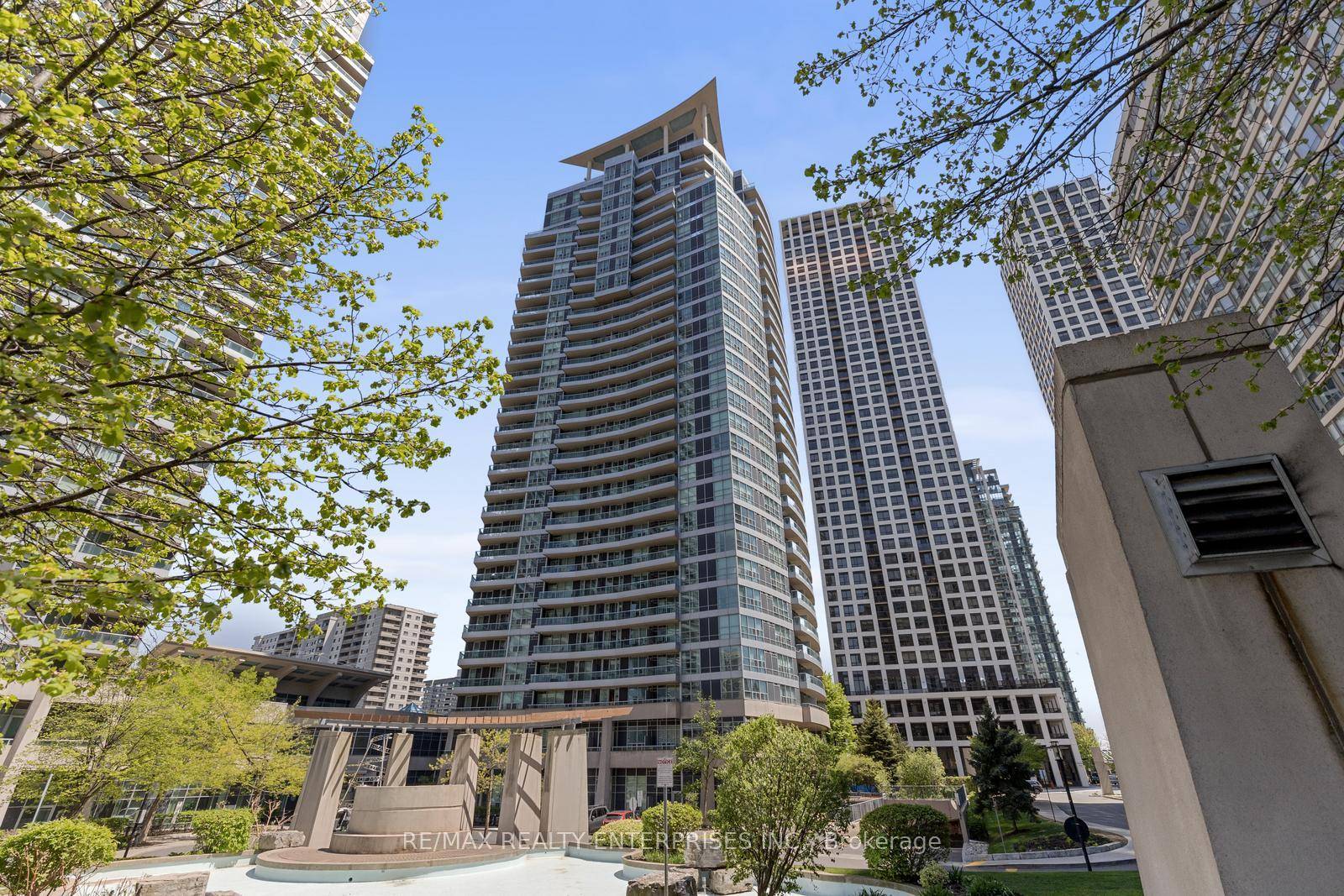 Easy to call this Home ! Exceptional value for this 1 1 with 2 full Bathrooms.