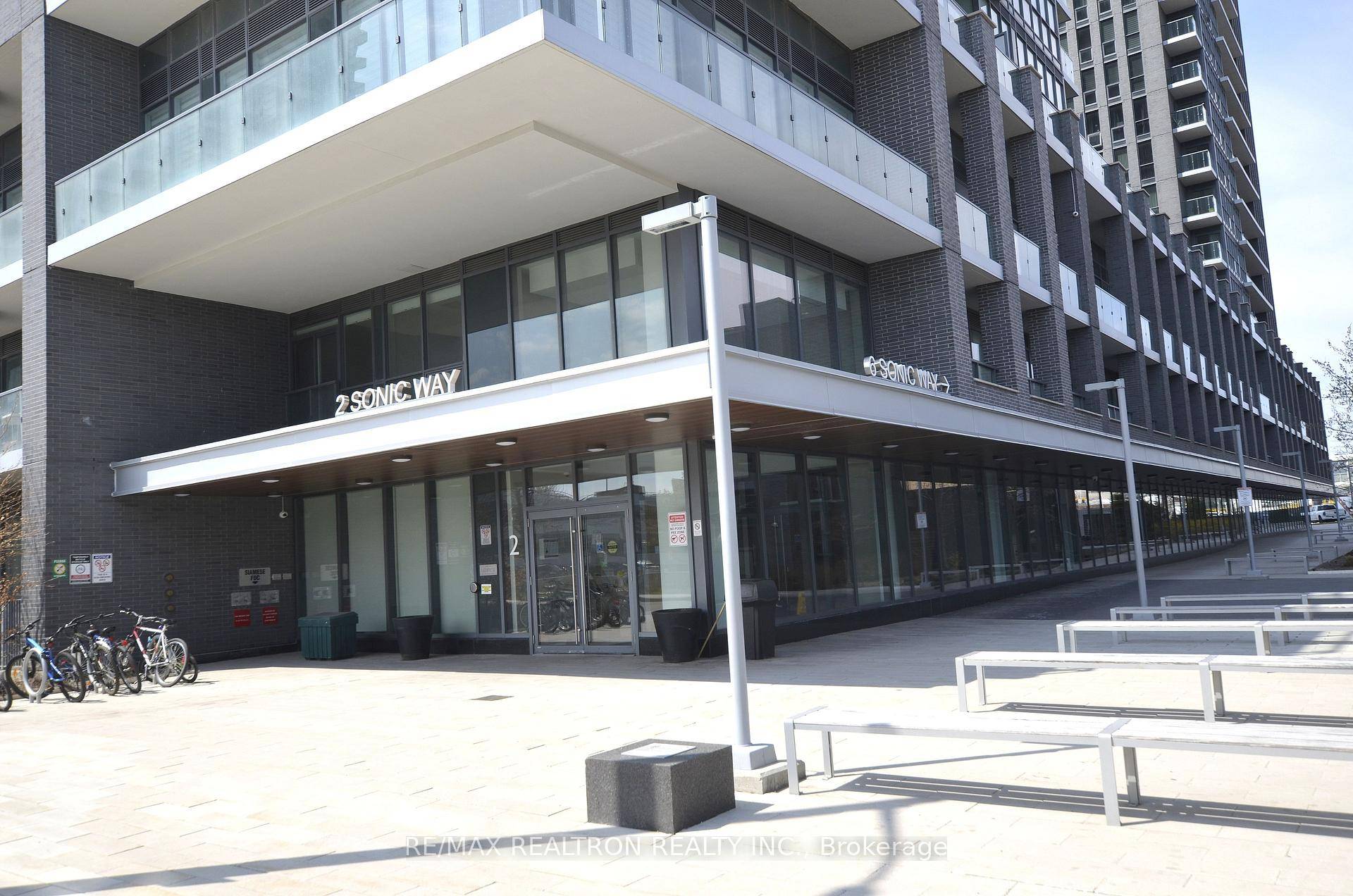 Very Bright Bachelor's Apartment In A Great Location Conveniently Located At Don Mills And Eglinton Steps To New TTC On Eglinton Avenue Easy Access To Highway 404 South Exposure Floor ...