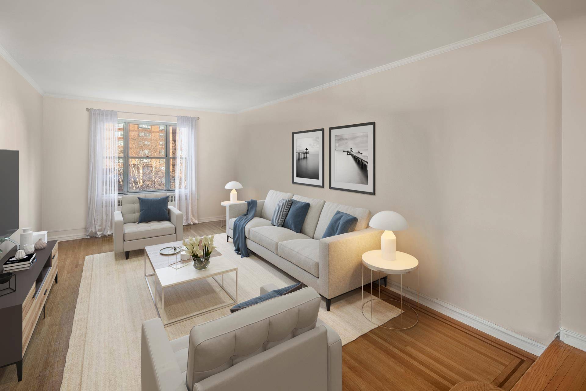 Come make this spacious, spectacular and well kept Forest Hills 2BR at the exclusive Nathan Hale cooperative your new home.