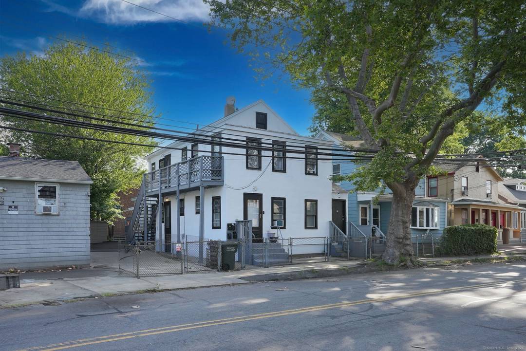 Turnkey 5 Unit Investment Property with Major Upside Welcome to 33 35 Granfield Avenue a fully detached five family asset offering strong fundamentals and excellent income growth potential.