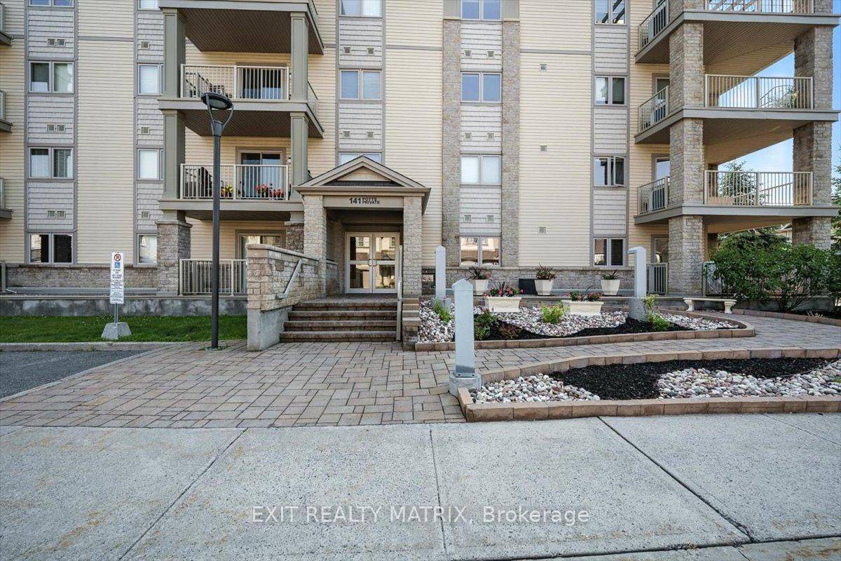 Welcome to unit 108 at 141 Potts Private, which offers a smart, practical layout with features that make everyday living easier and more comfortable.
