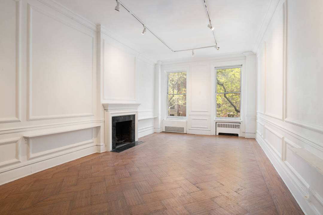 Nestled among some of New York's most coveted addresses, 40 East 63rd Street offers a rare opportunity to own a historic brownstone just moments from Central Park and the vibrancy ...