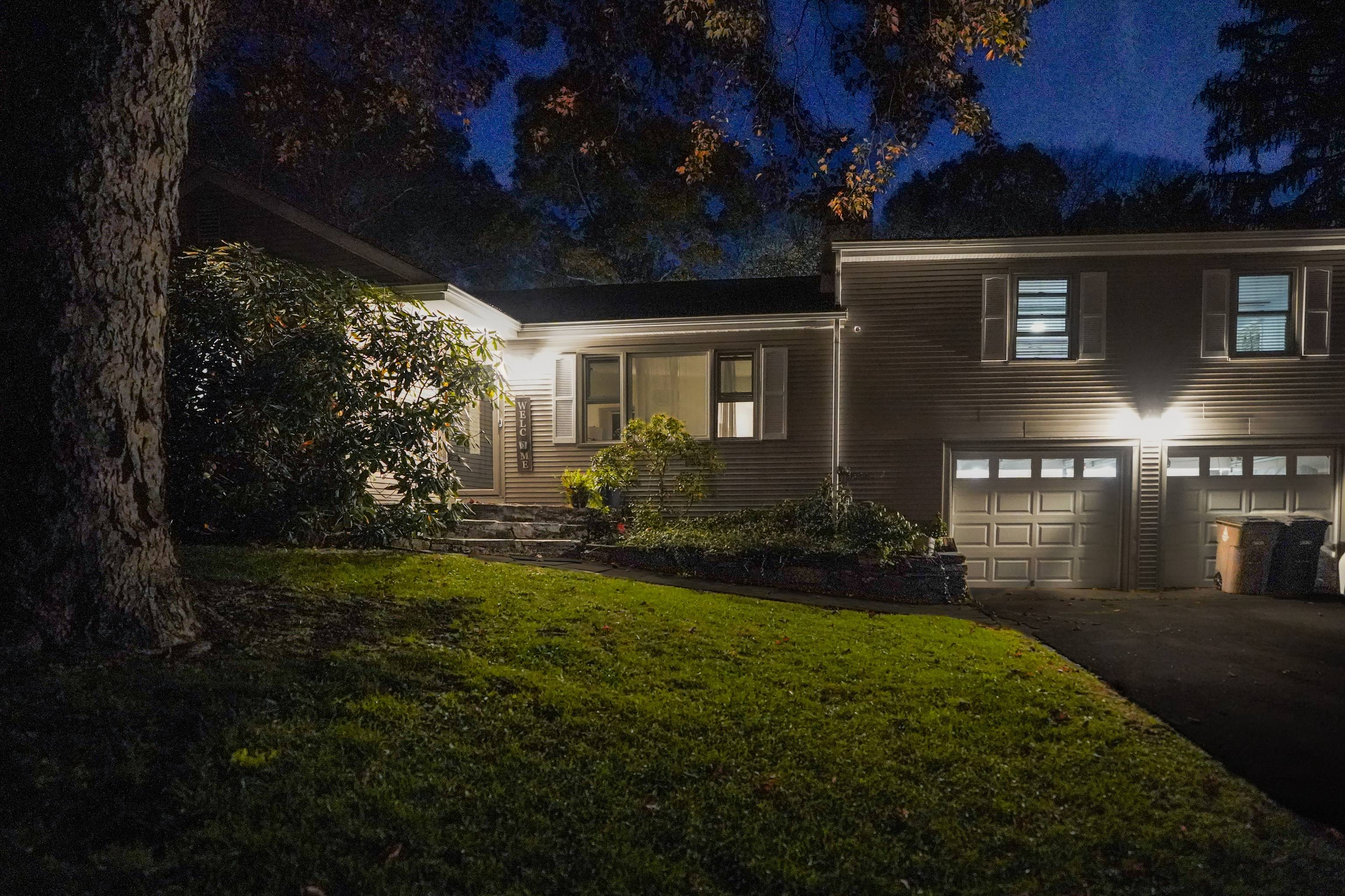 Charming Westover cul de sac retreat on over a half acre !