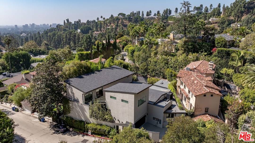 1531   Lindacrest Dr 5BR Beverly Hills Post Office | B.H.P.O. La