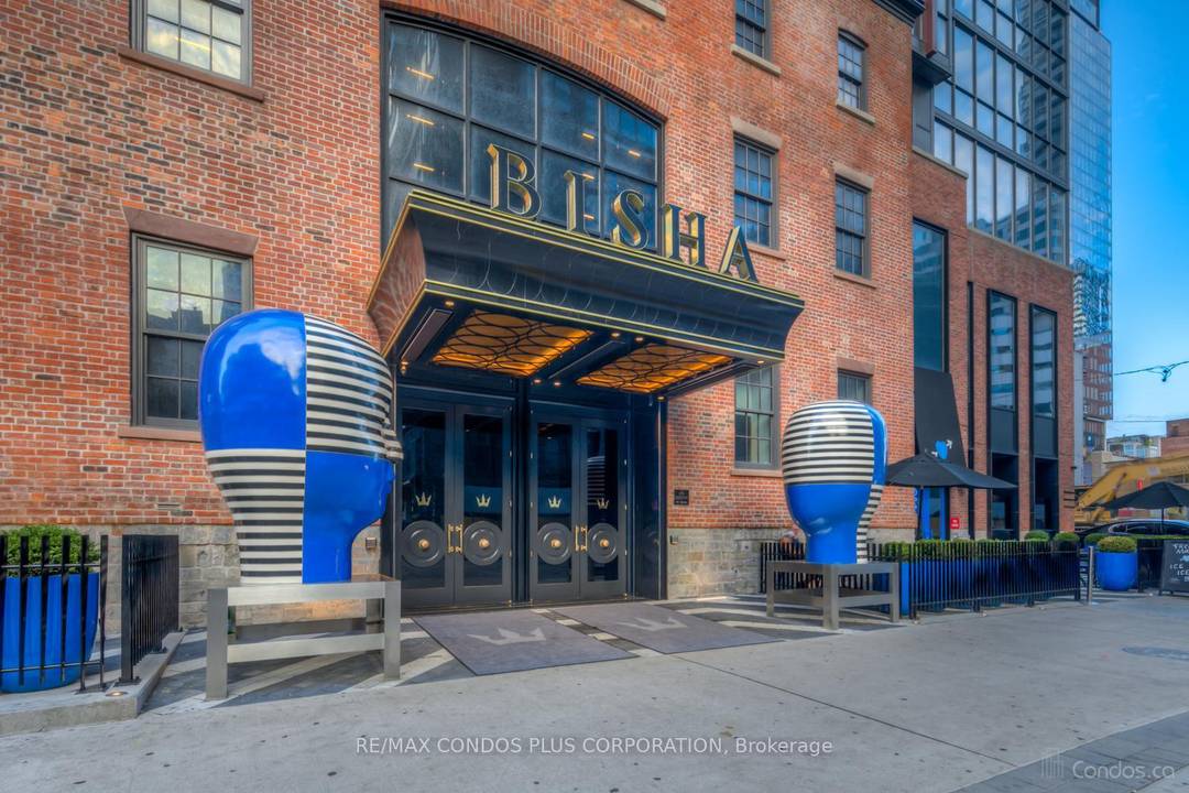 Welcome To The Iconic Bisha Residences A Prestigious Address In The Heart Of Vibrant King West.