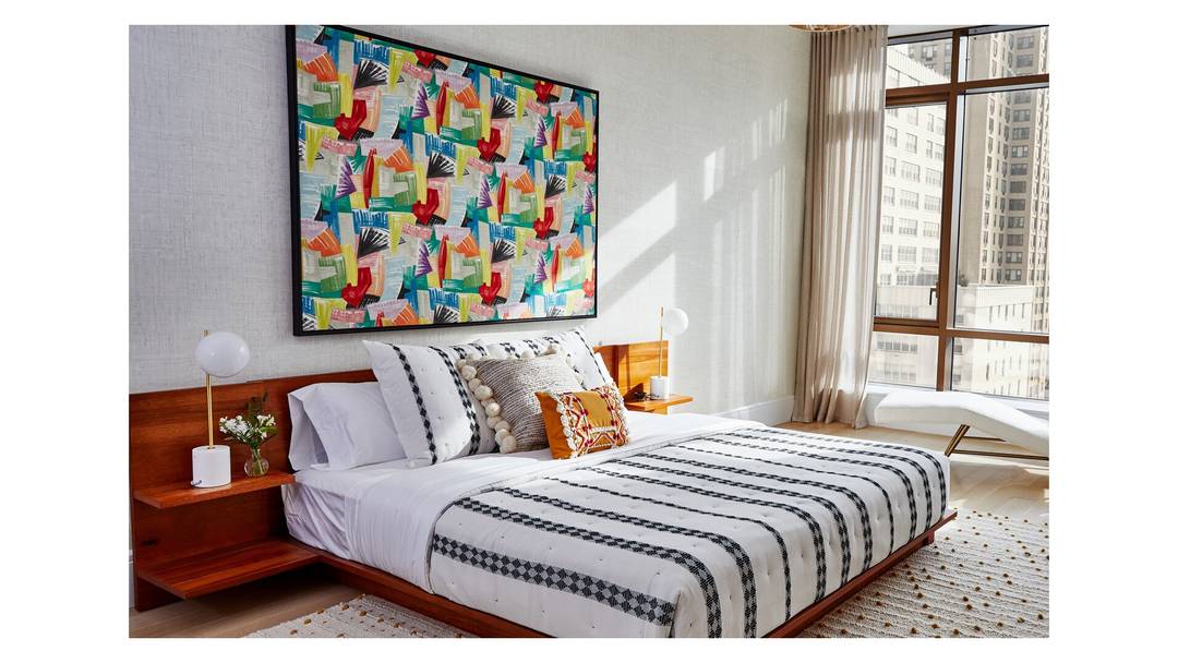 IMMEDIATE OCCUPANCY Located in a premier new development at 215 East 19th Street, this spacious loft like one bedroom condominium offers soaring 12 '6 ceilings, floor to ceiling windows, and ...