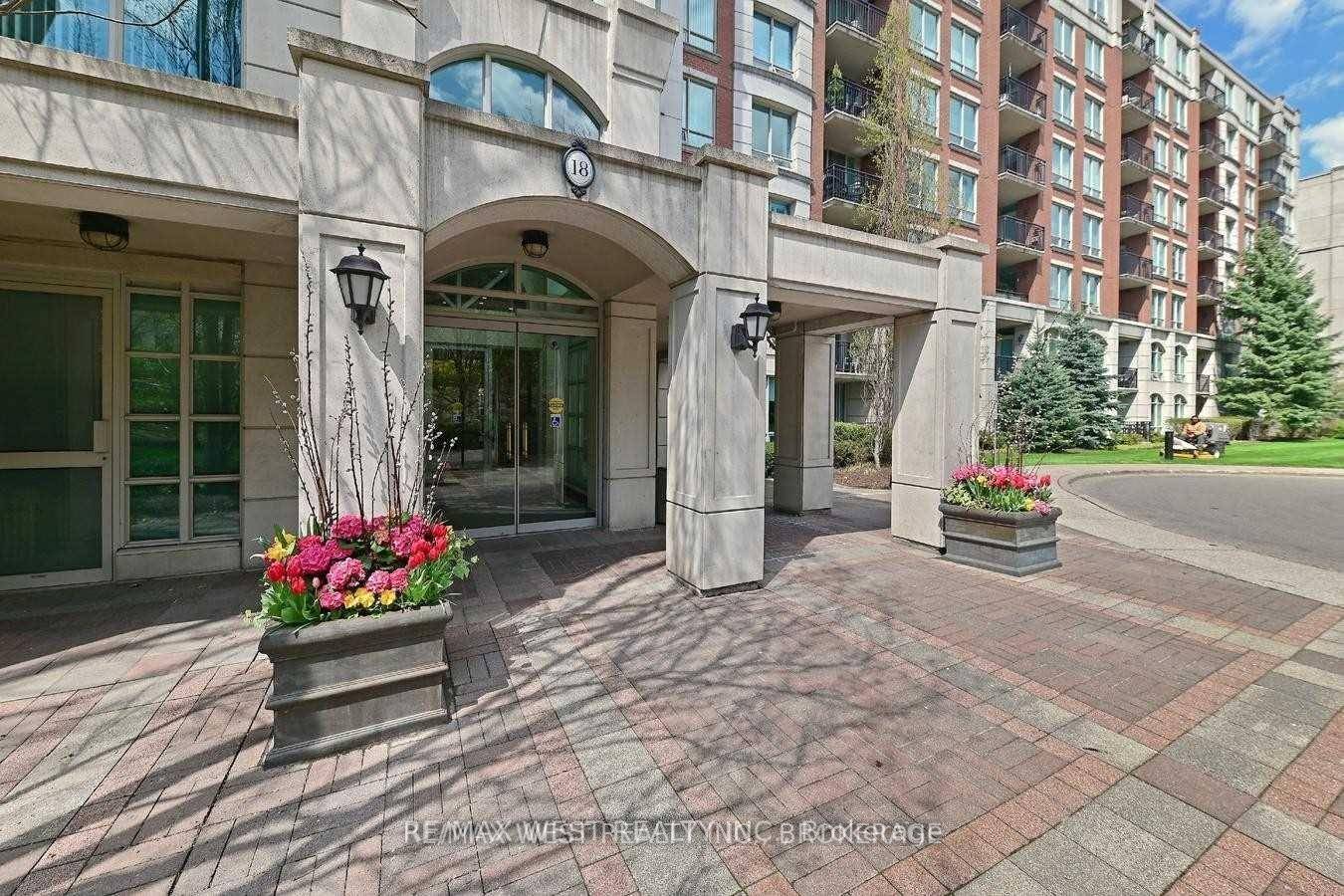 Prime Location, Spacious Corner Unit In Hillside Residence, Open Concept, Spacious And Modern Kitchen, Living And Dinning Room, Laminate Flooring, Granite Countertop, North East Exposure, Gate House Entry, Party Room, ...