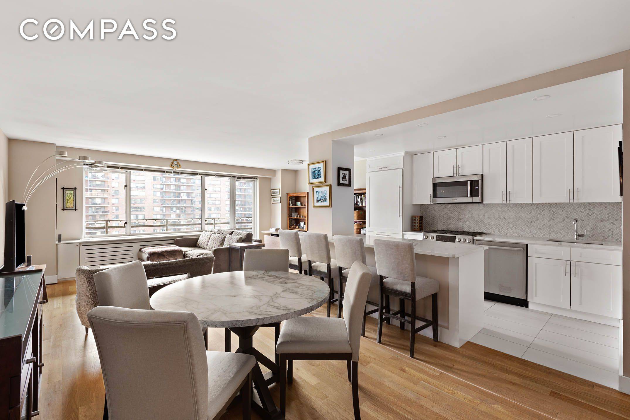 South Facing Mint Condition Junior 4 with Unobstructed Open Central Park Views and Private Terrace.