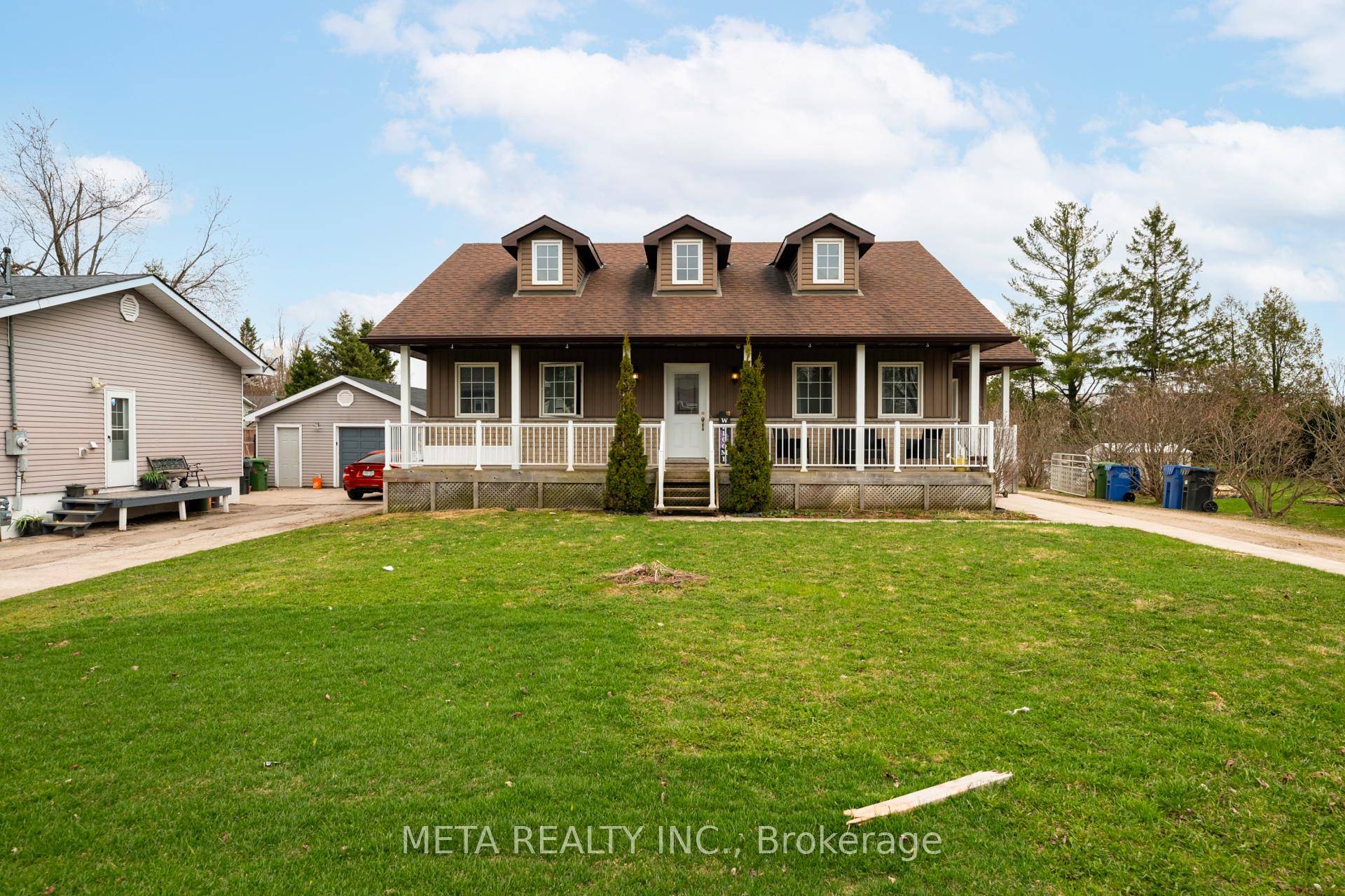 Welcome to 176 Victoria Street W in beautiful Dundalk, Ontario !