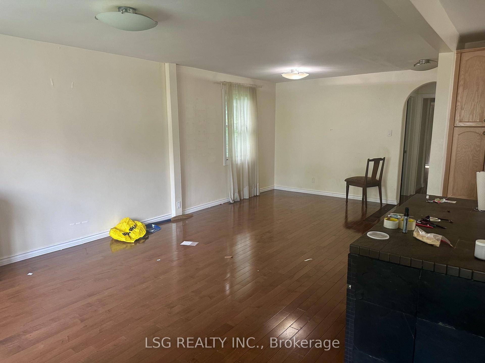 This meticulously maintained 3 bedroom, 2 bath bungalow presents an exceptional opportunity for individuals seeking to establish their ideal residence.