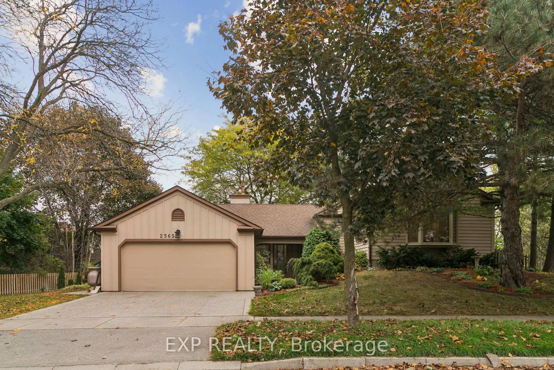 Beautifully updated home on a large corner lot in Erindale just steps from Huron Park amp ; Erindale Park, offering bright open living spaces, 5 bedrooms, and a finished lower ...