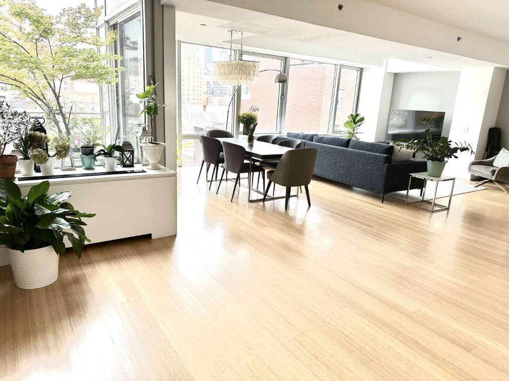 Available January 1, 2026 Stunning Full Floor Penthouse with Two Private Terraces in the Heart of ChelseaThis stunning full floor Penthouse at The Avant, a boutique Chelsea condominium, offers 2 ...