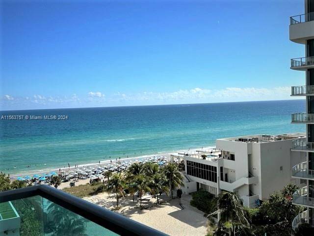 Beachfront building, 1 bed 1.