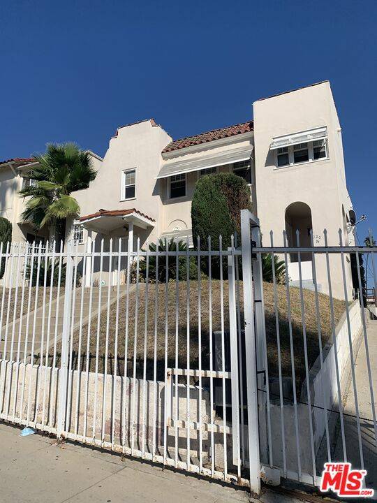 120  N Berendo St 4BR Mid Wilshire La