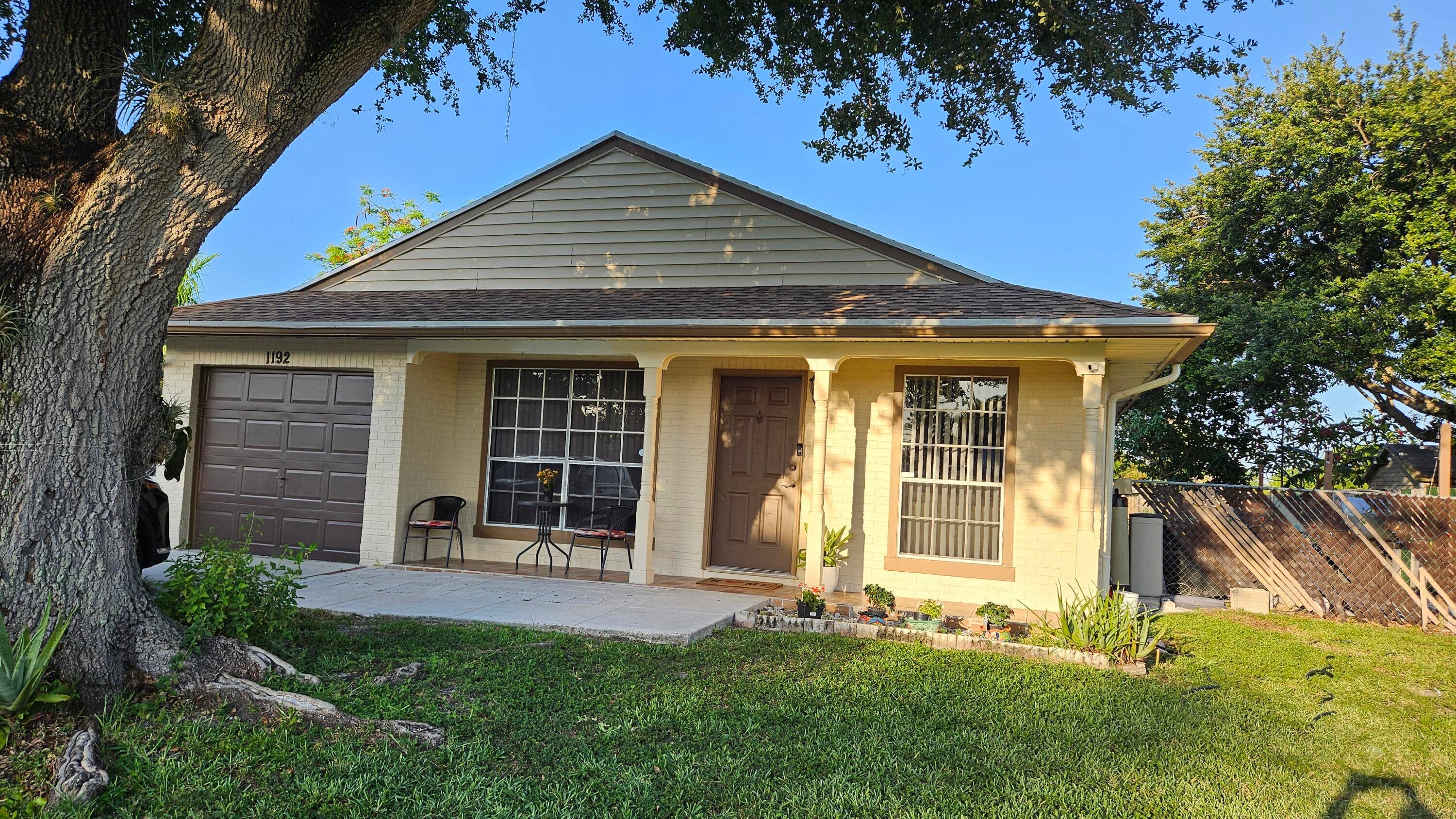 Discover this charming 3 bedroom, 2 bathroom home with NO HOA in the heart of Royal Palm Beach !