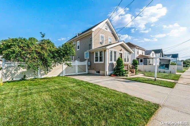 Motivated Seller ! Don't miss this freshly updated single family home in the heart of Elmont, sitting on a huge 6, 000 sqft lot.