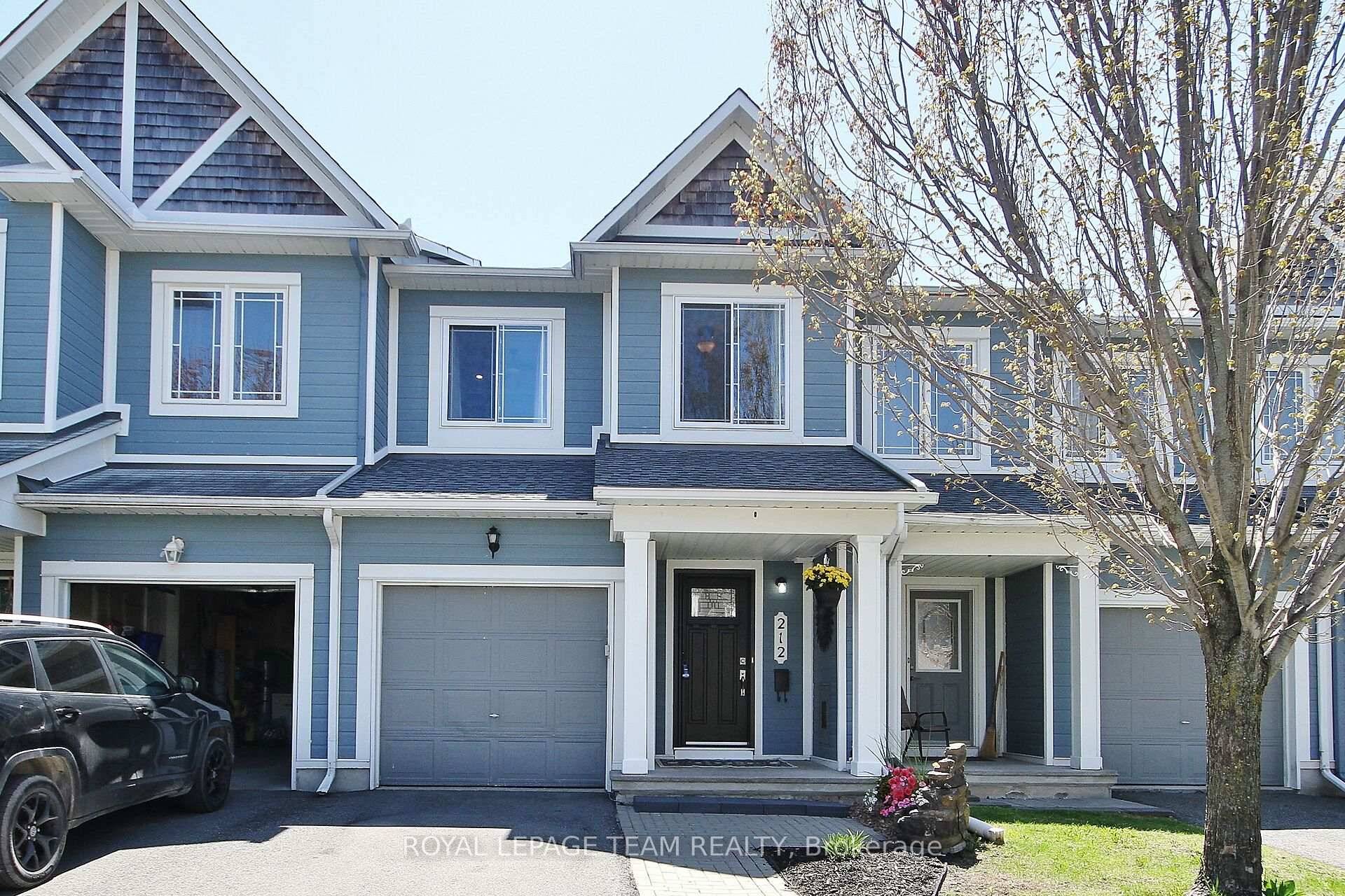 Incredible Value with the Best of Both Worlds !