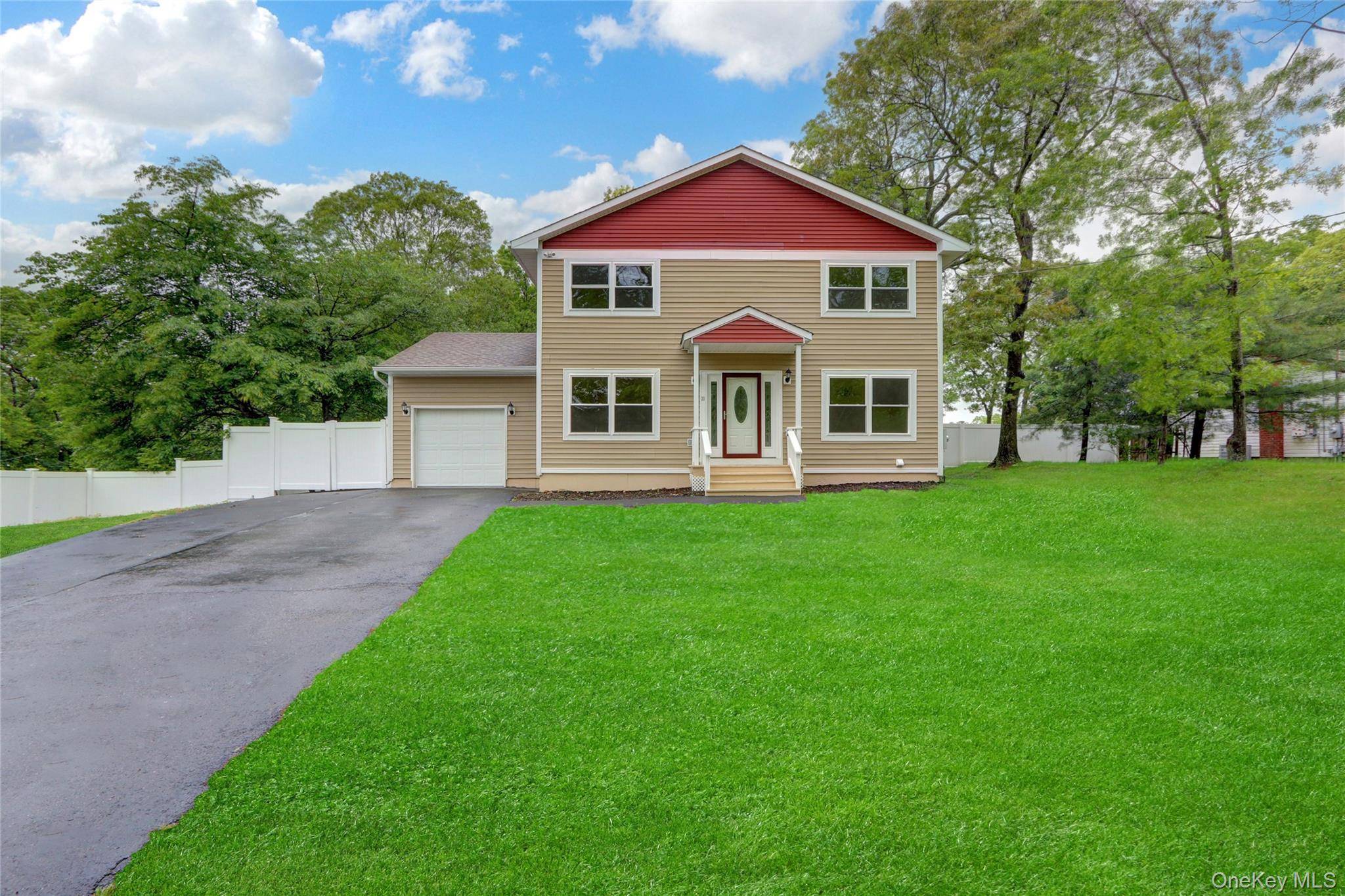 Move right into this 3 bedroom, 2 Bathroom, Colonial style home, with full basement, 1 car garage, updated kitchen w quartz counter and stainless steel appliances, updated bathrooms, new refurbished ...