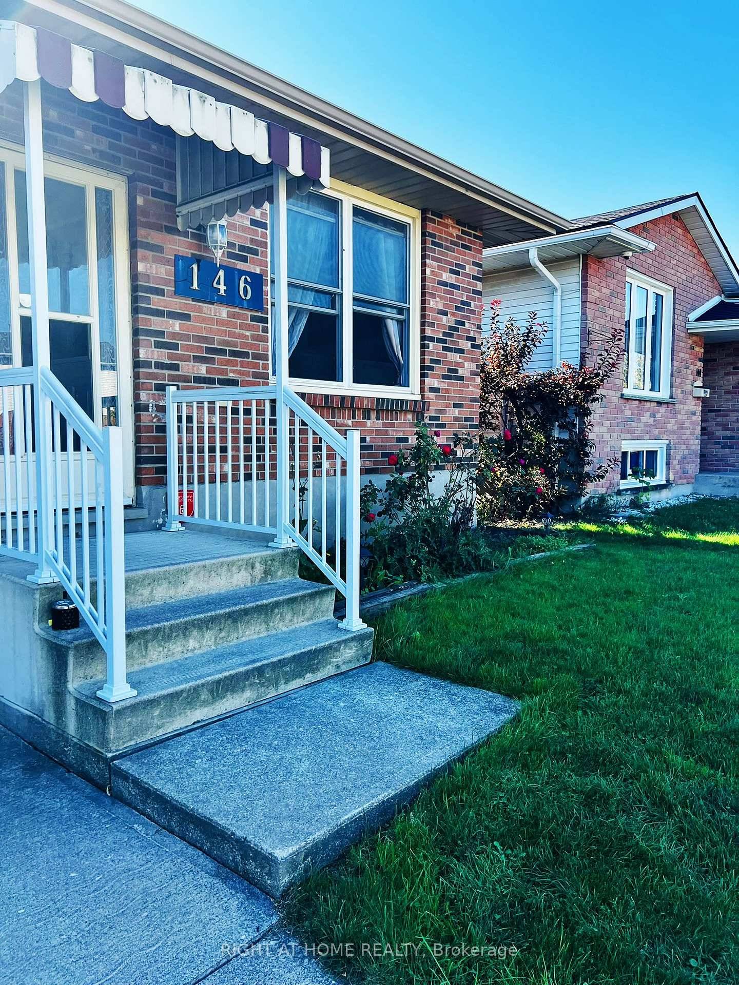 Welcome to this cozy yet surprisingly spacious 3 bedroom, 2.