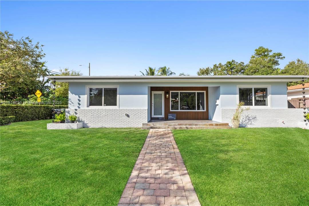 CASA ROBLE 1786 ADJUSTED SQFT LOT 8, 965 sqft CORNER LOT Remodeled just a few years ago, this property features 3 bedrooms and 2 bathrooms, a new metal roof, impact ...