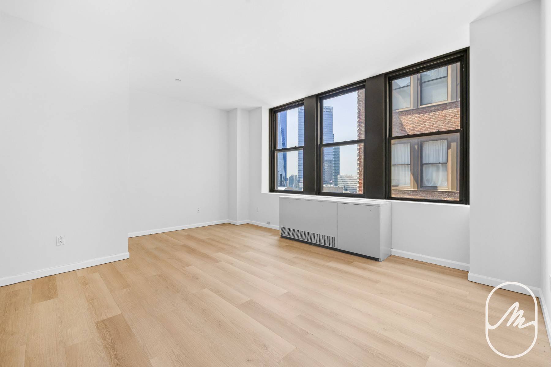 15 Park Row is a historic Beaux Arts gem that stands as a testament to New York City's architectural evolution.