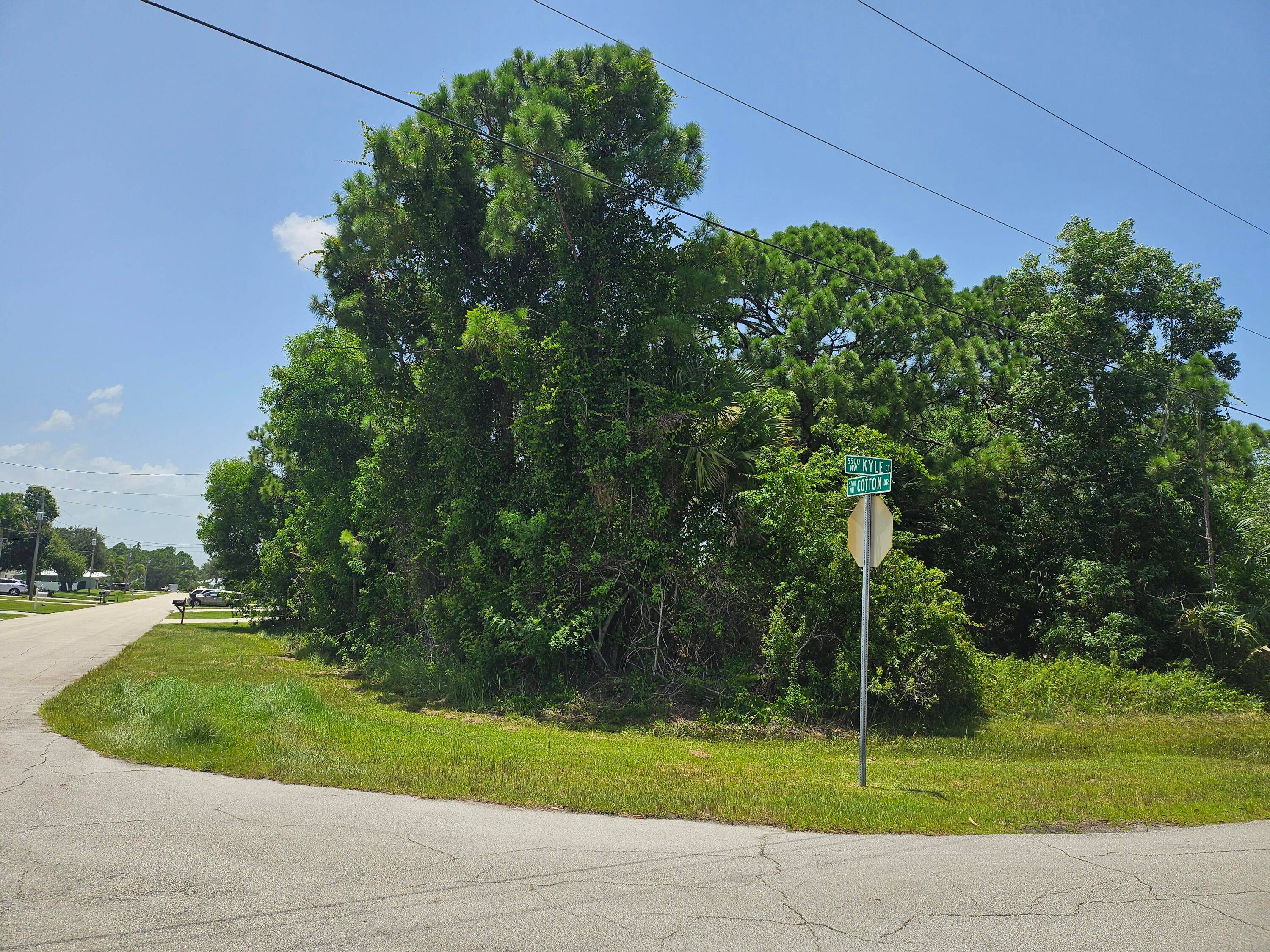 BEAUTIFUL CORNER JUST OVER A 1 3 ACRE LOT IN TORINO AREA OF SAINT LUCIE WEST, BUILD YOUR DREAM HOME !