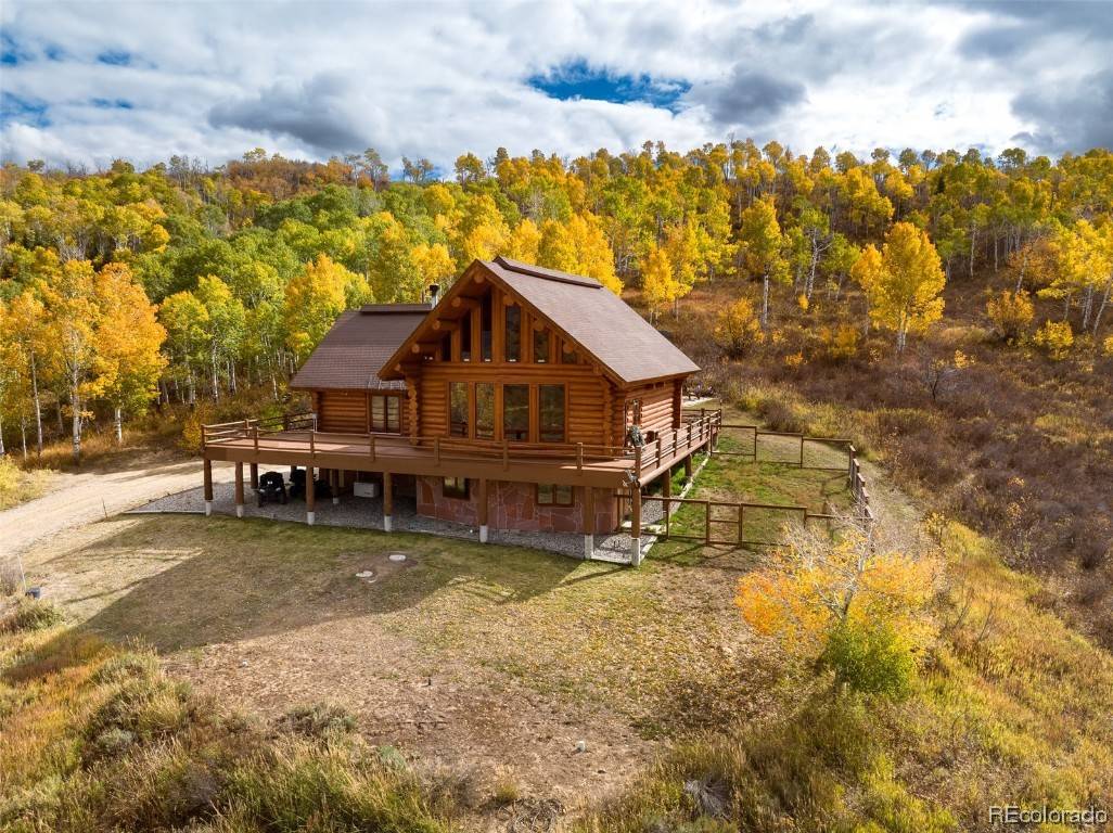 Welcome to Deep Creek, just 30 minutes northwest of Downtown Steamboat Springs !