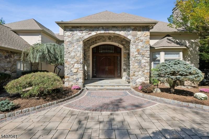 With an incomparable setting and total privacy front and back, this home presents an exceptional opportunity in Livingston's prestigious Bel Air neighborhood.