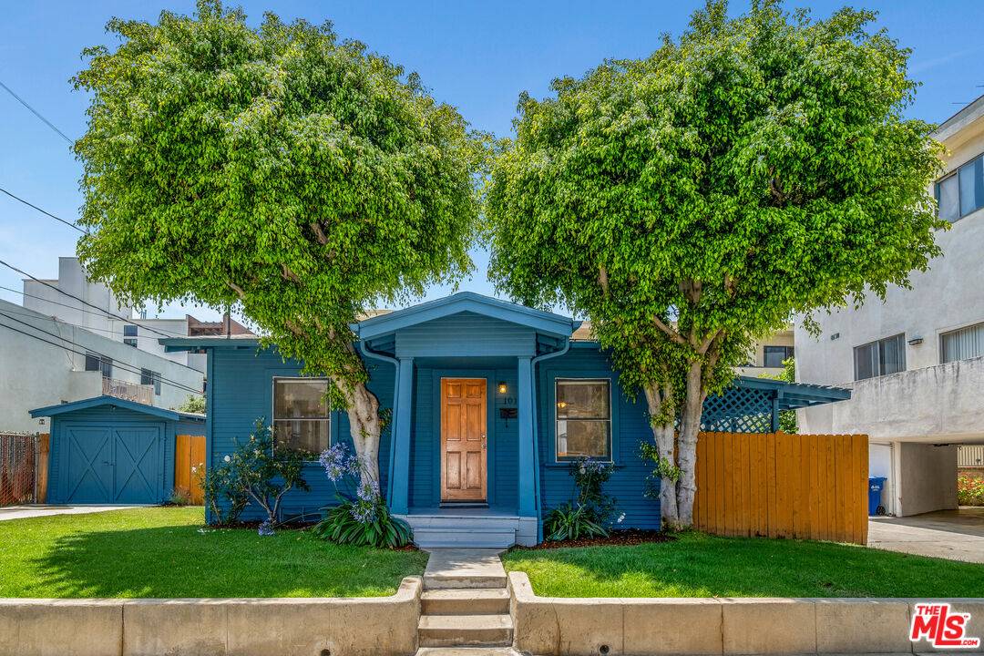 1015 Granville Ave 1BR Brentwood La