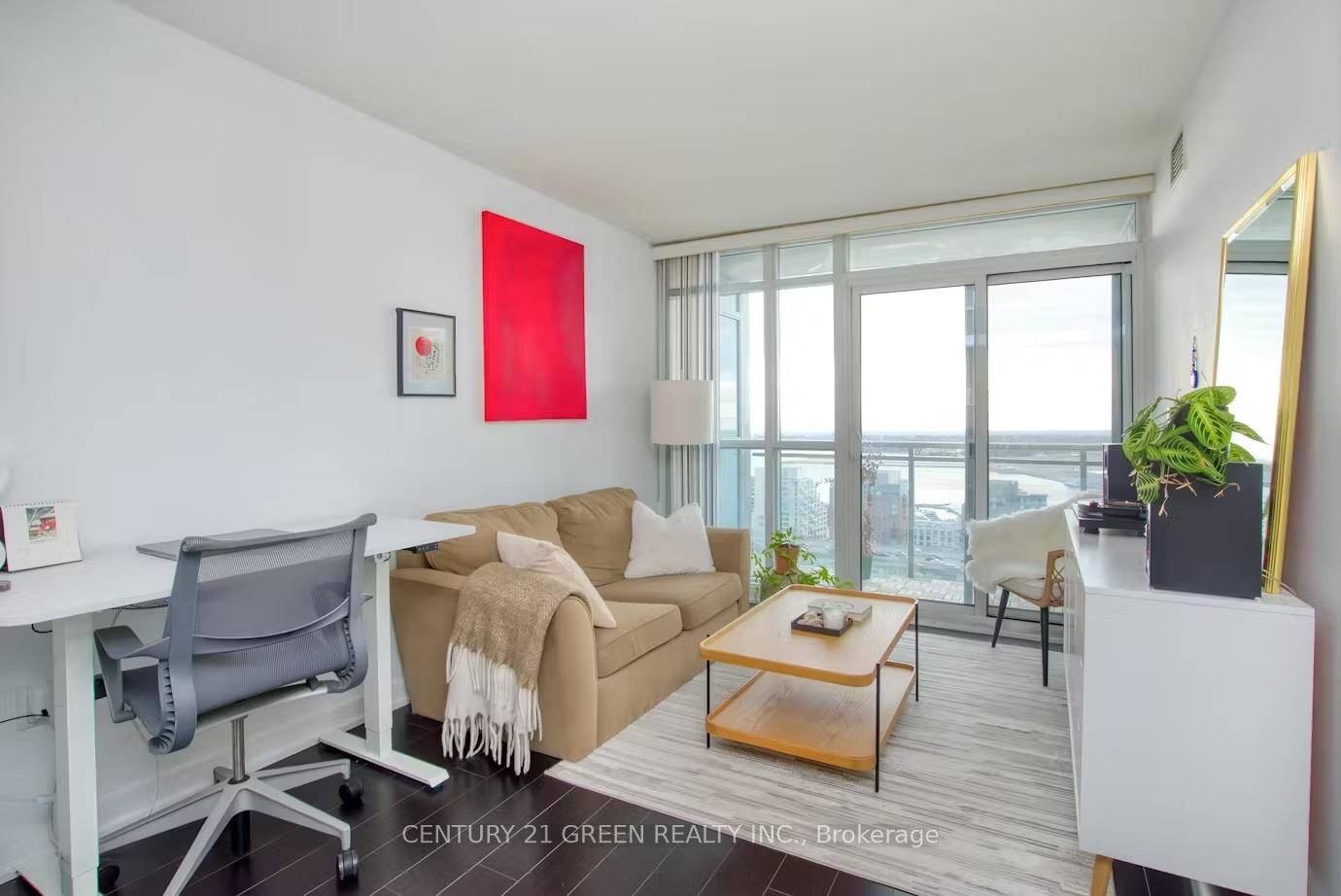 Fabulous Downtown City Place's Parade Tower.