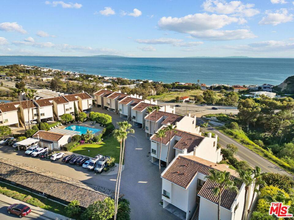 23924 De Ville Way 2BR Malibu La