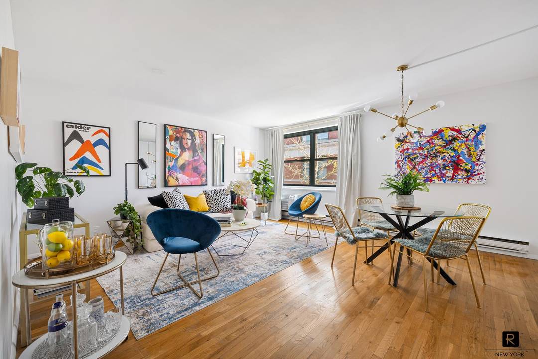 Welcome to Apartment 3A, a move in ready two bedroom residence in one of the West Village s most storied cooperatives, ideally located just one block from Hudson River Park.