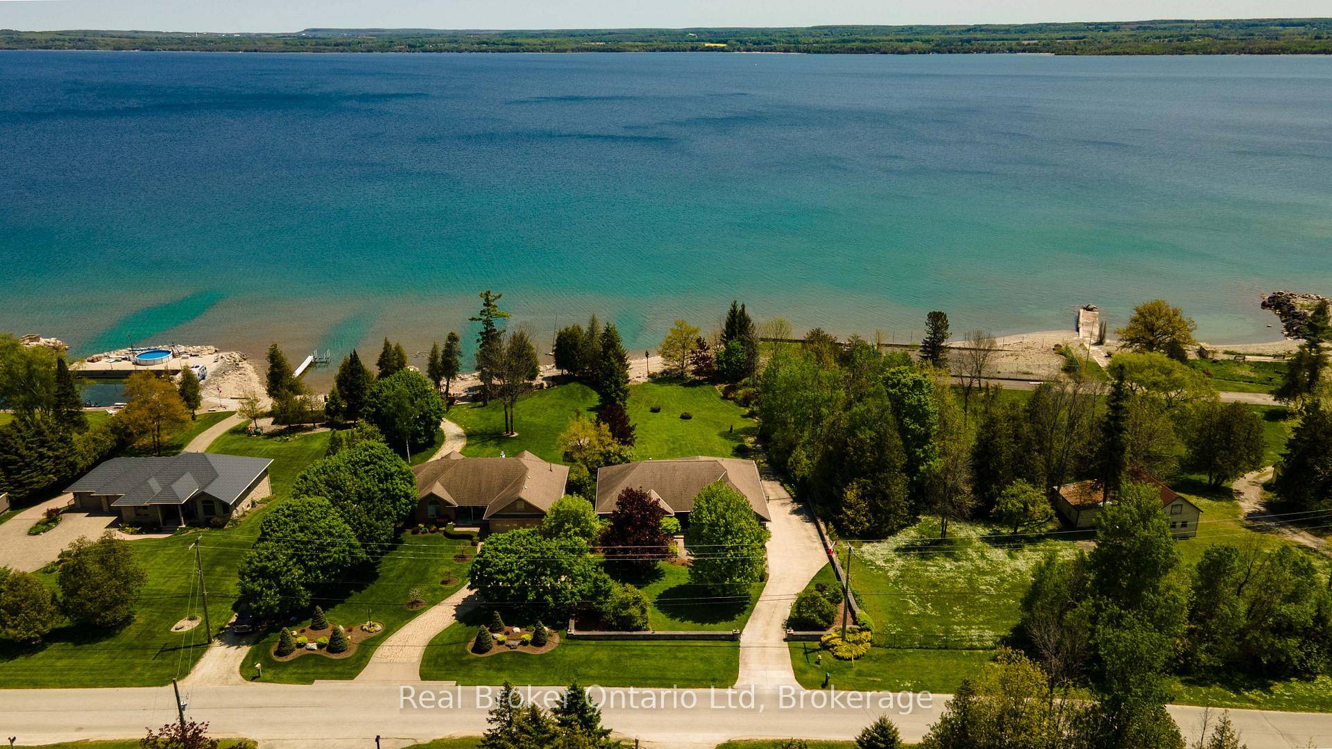 Welcome to Balmy Beach living at its finest.