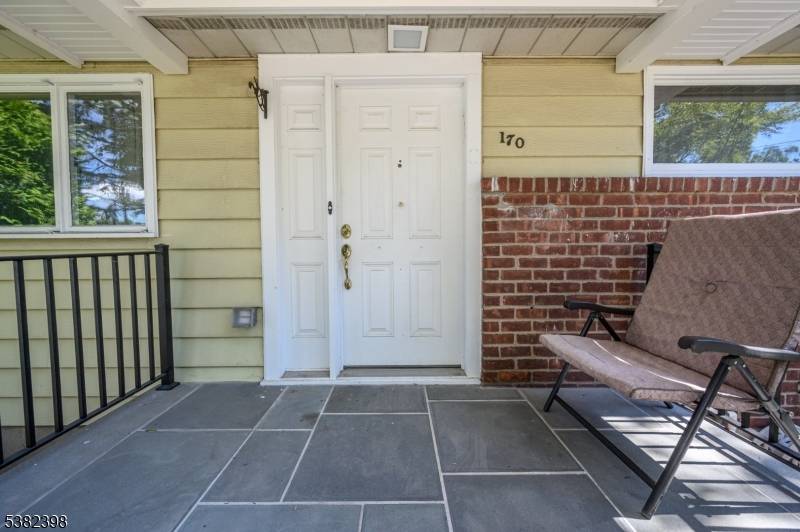 Home Sweet Home ! Spacious 3 Bed 1.