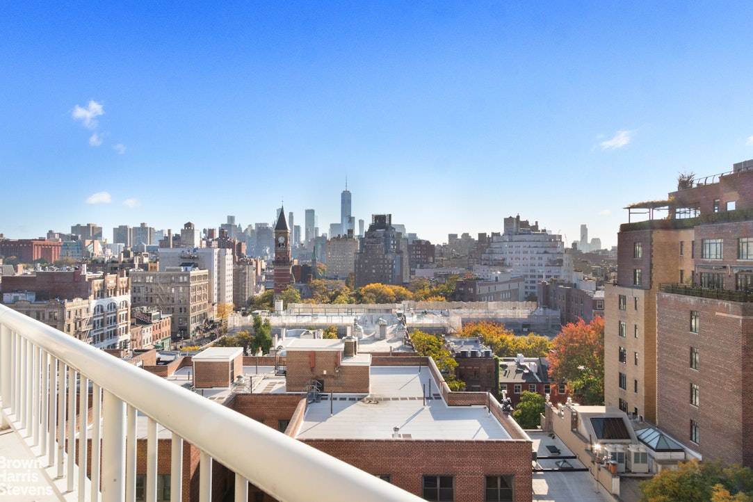 This high floor one bedroom apartment with sweeping views can now be yours !