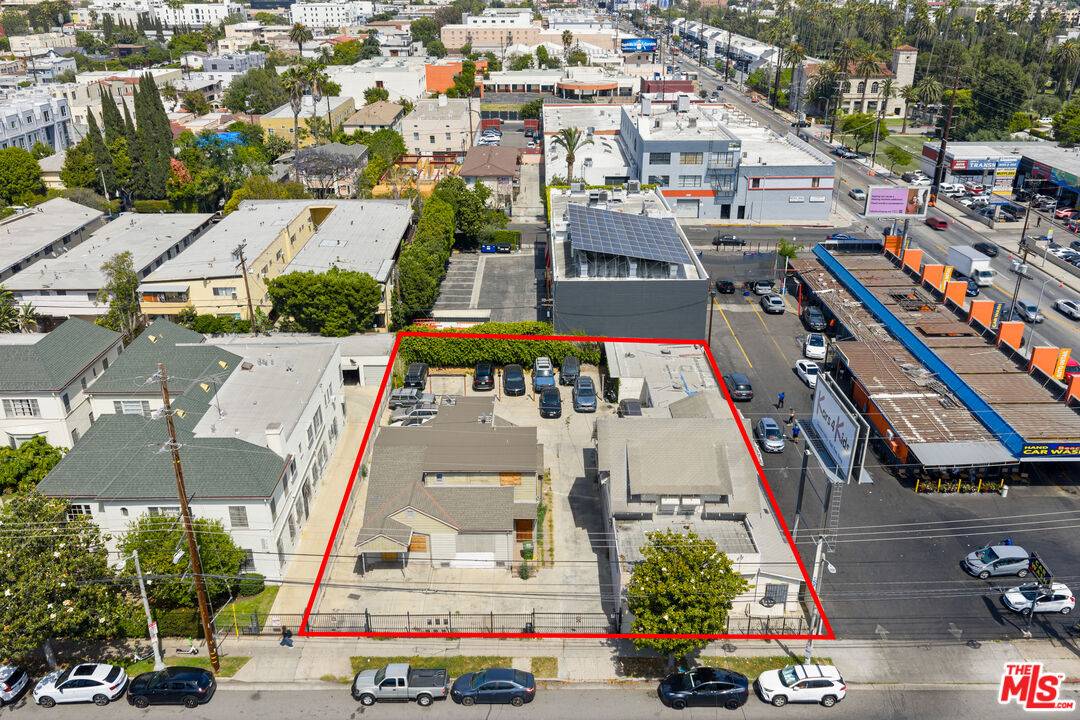 1116 N Gower St Hancock Park La