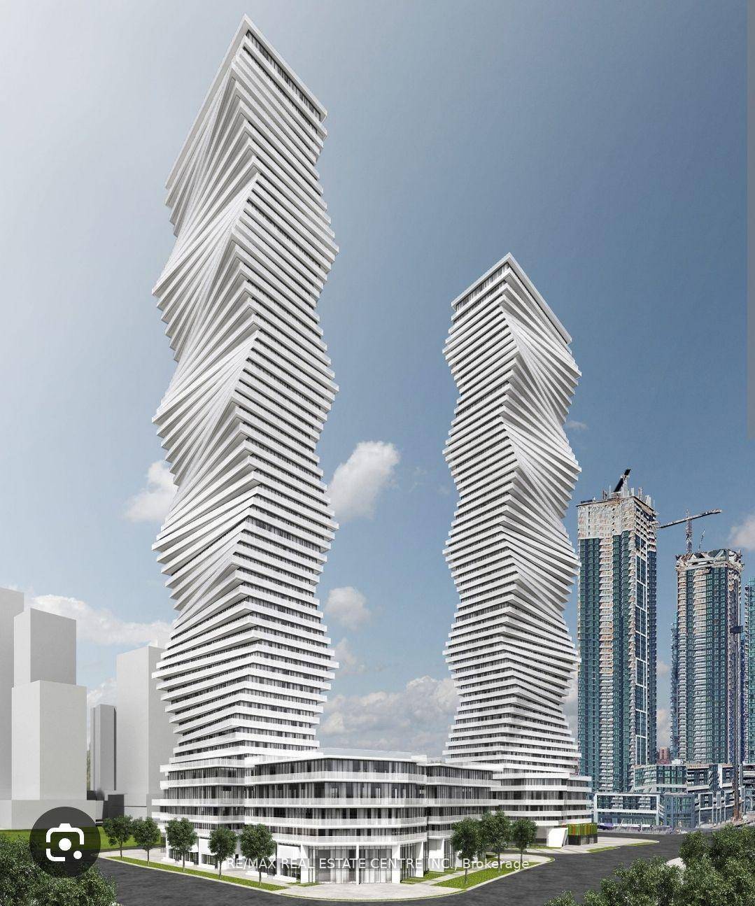 Gorgeous and Spacious amp ; Luxurious Lifestyle Condo at M City 2 Towers in Heart of Mississauga !